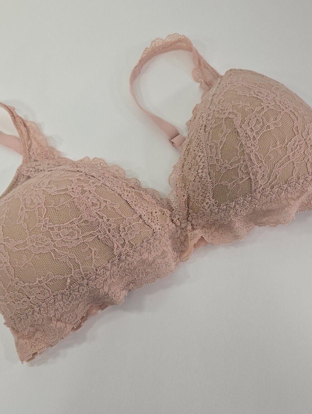 Secret‎ Treasures lace bra